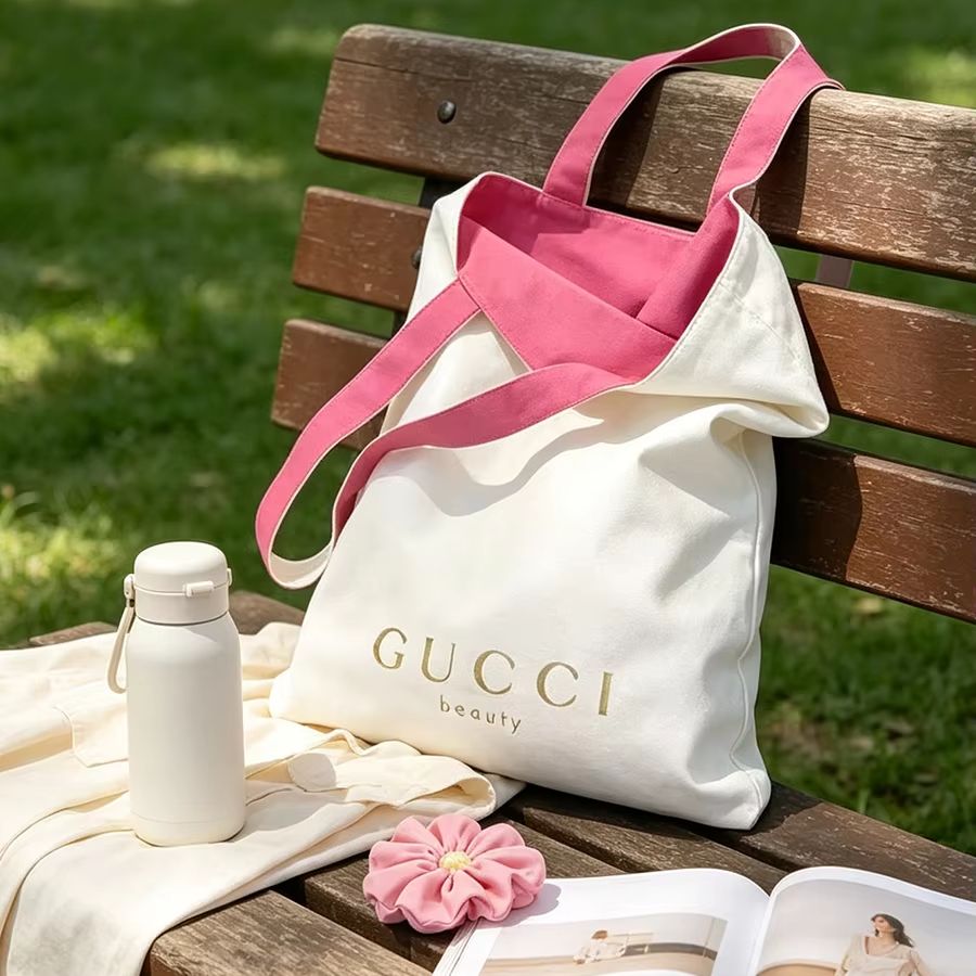 Cosmetic Sponge - Bolsa de ombro feminina da GUCCI,