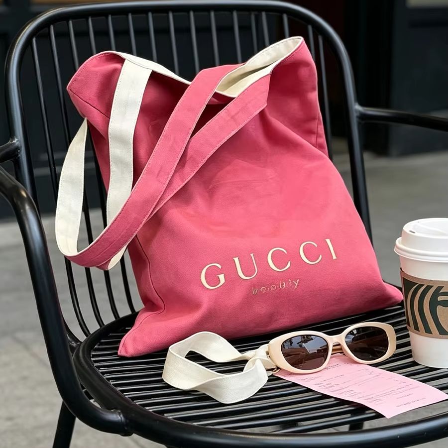 Bolsa de ombro feminina da GUC - Cosmetic Sponge avaliação e preço